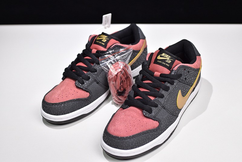 Nike Dunk SB Low Walk of Fame 504750-076