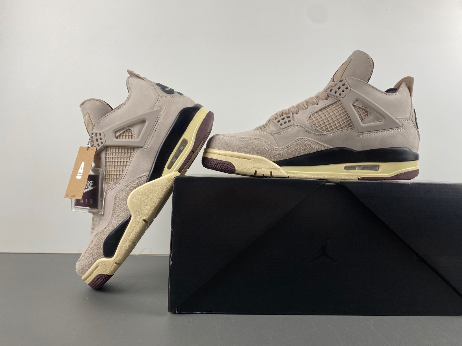 Air Jordan 4 A Ma Maniére Fossil Stone FZ4810-200