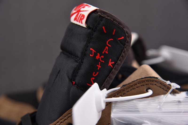 Travis Scott x Air Jordan 1 Low OG Velvet Brown DM7866-212