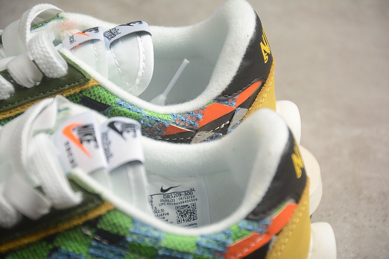 sacai x Nike LDVaporwaffle Mix Low “Green DR5209-300