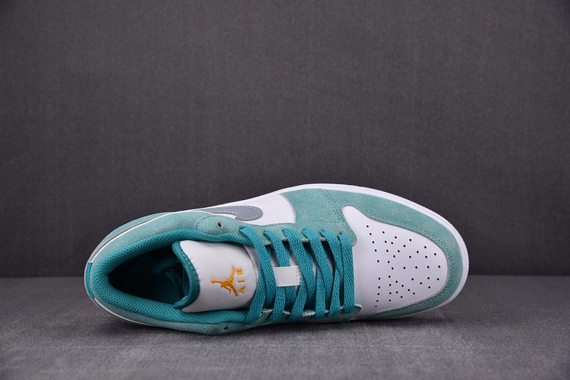 Air Jordan 1 Low SE New Emerald DN3705-301
