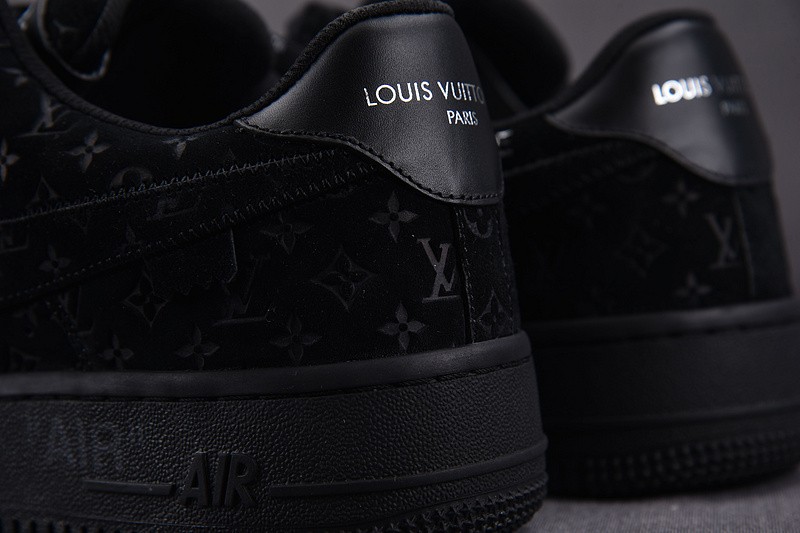 NIKE LOW AIR FORCE 1 X full black