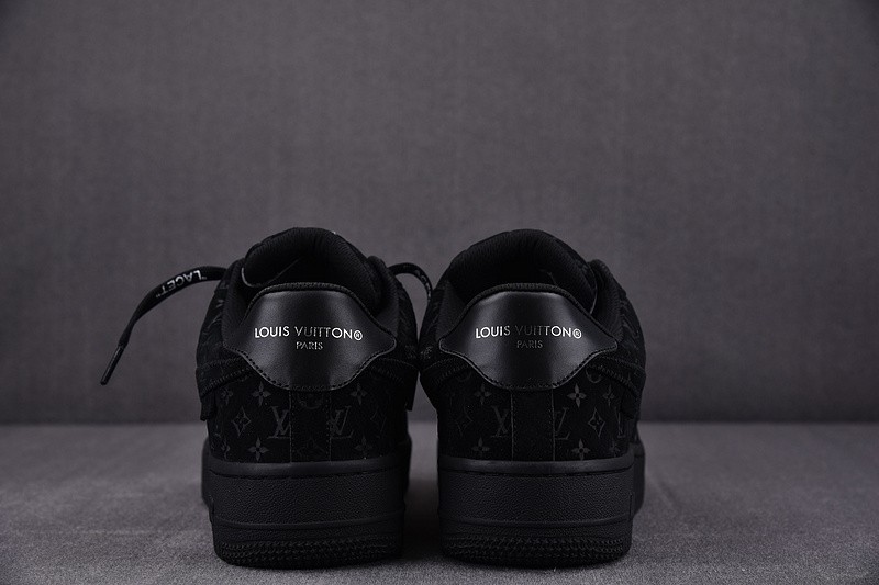 NIKE LOW AIR FORCE 1 X full black