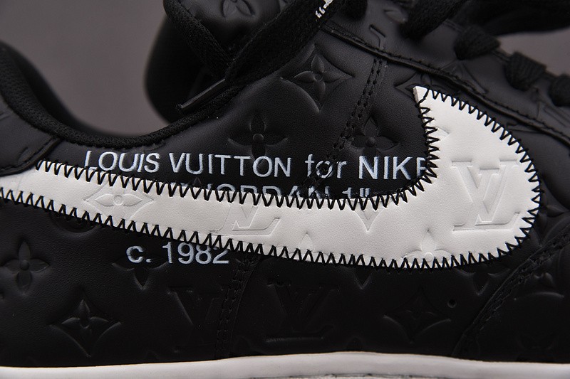 NIKE LOW AIR FORCE 1 X black