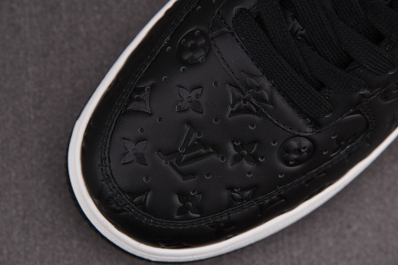 NIKE LOW AIR FORCE 1 X black