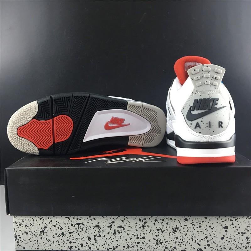 Air Jordan 4