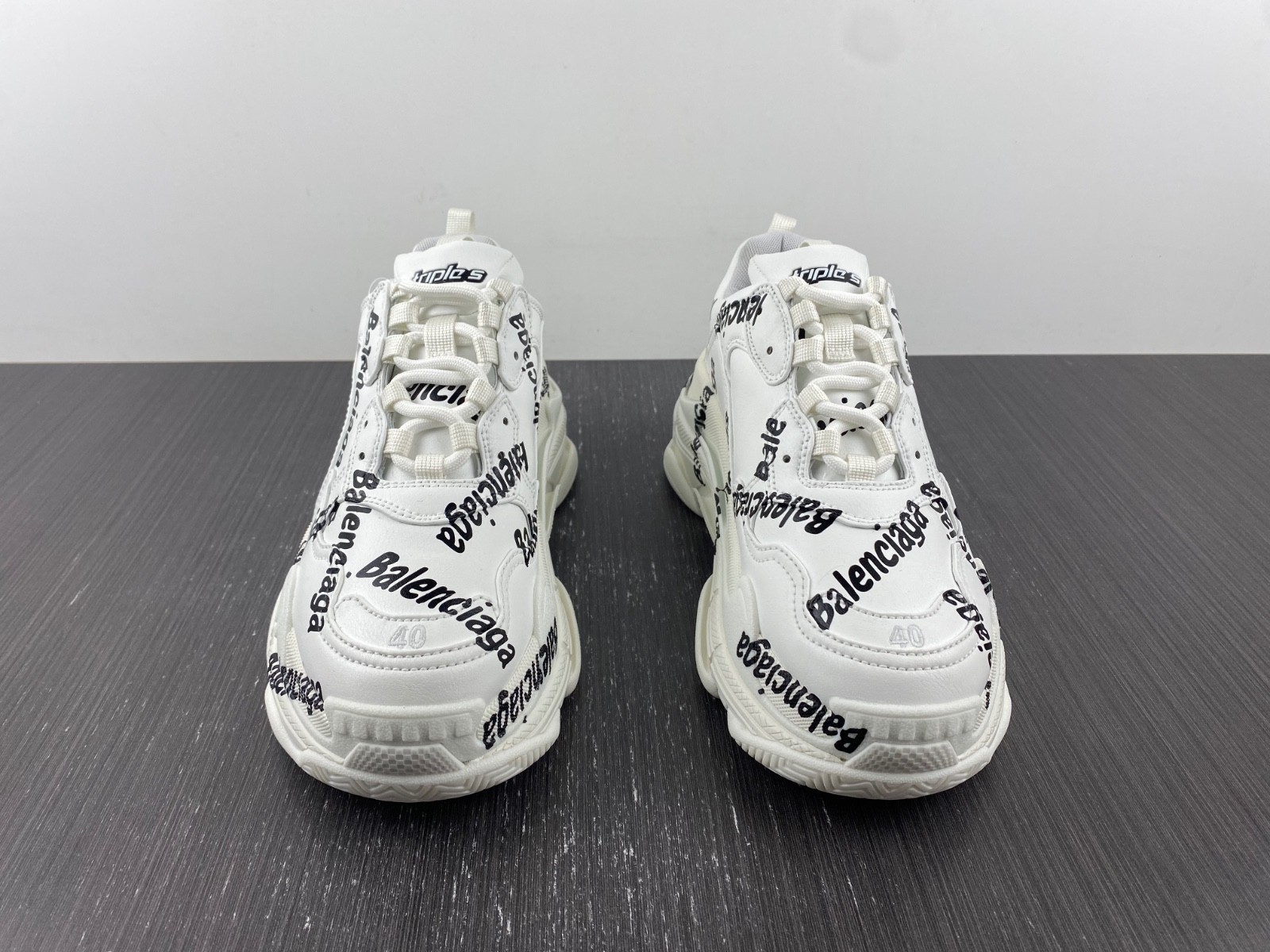 TRIPLES TRAINER SNEAKERS 2000055
