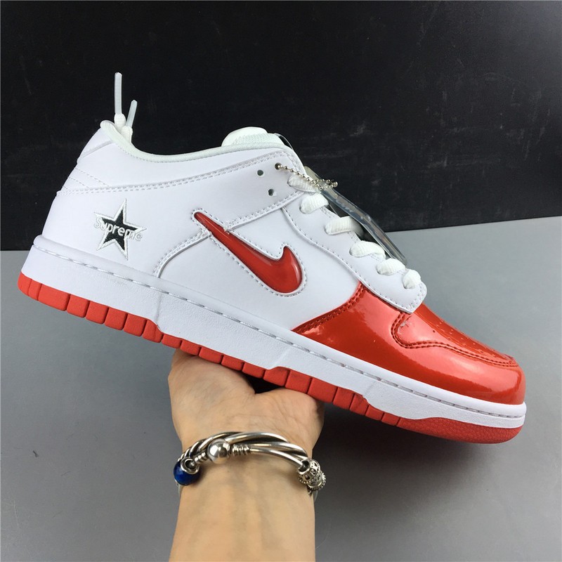 S*p*e Nike SB Dunk Low  