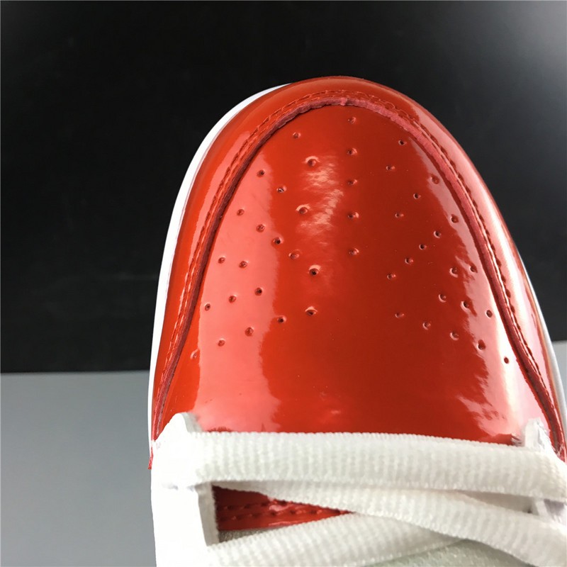 S*p*e Nike SB Dunk Low  