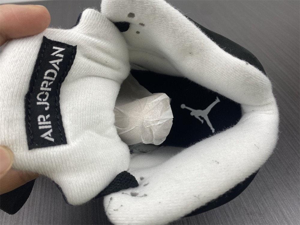 AIR JORDAN 5 RETRO OREO 136027-035