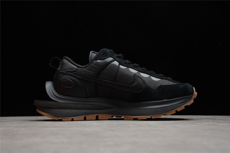 NIKE VAPORWAFFLE SACAI