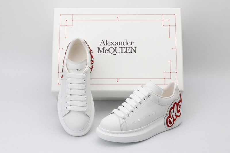 Ale*d*r MCQ21