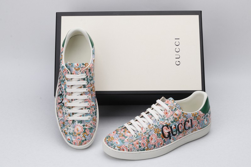 G*u*i* Trainer Sneaker69