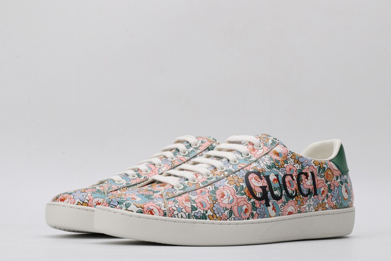 G*u*i* Trainer Sneaker69