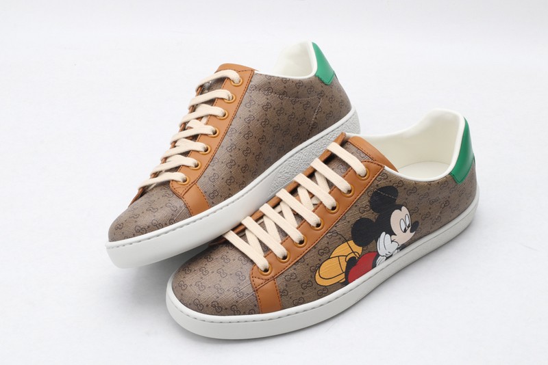 G*u*i* Trainer Sneaker52