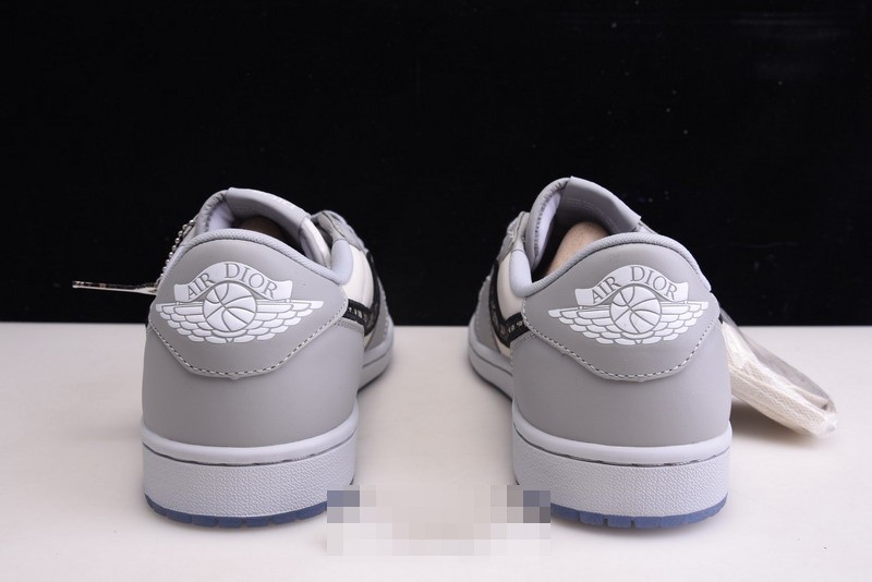 AIR JORDAN 1 low CN8007-001