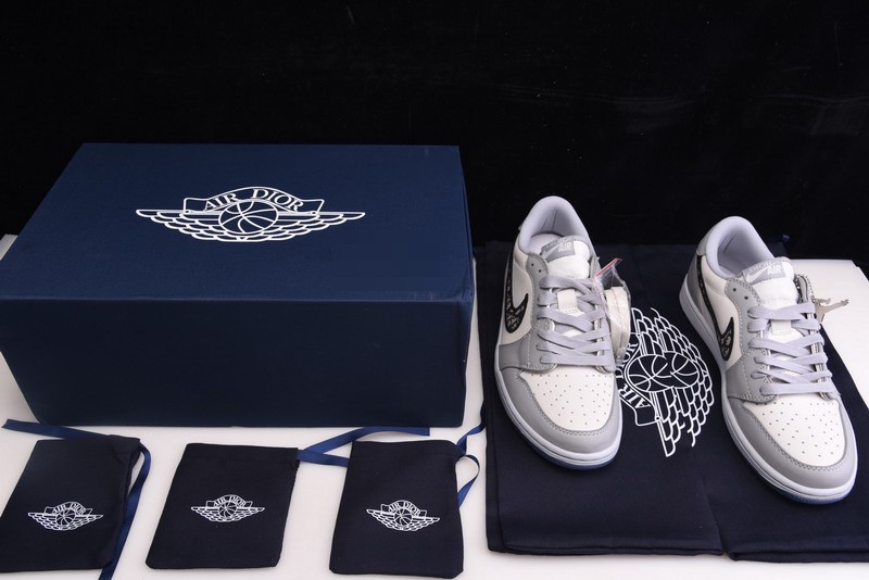 AIR JORDAN 1 low CN8007-001