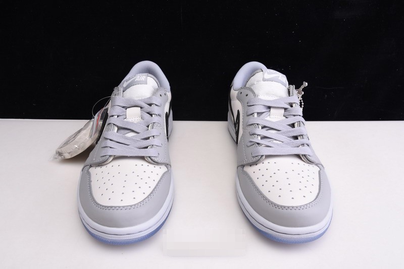 AIR JORDAN 1 low CN8007-001