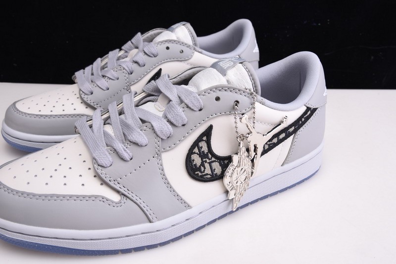 AIR JORDAN 1 low CN8007-001