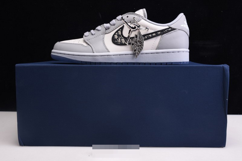 AIR JORDAN 1 low CN8007-001