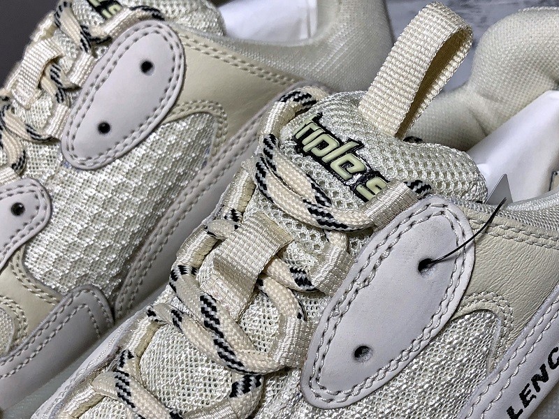 TRIPLES TRAINER CLEAR SOLE SNEAKERS 3000015
