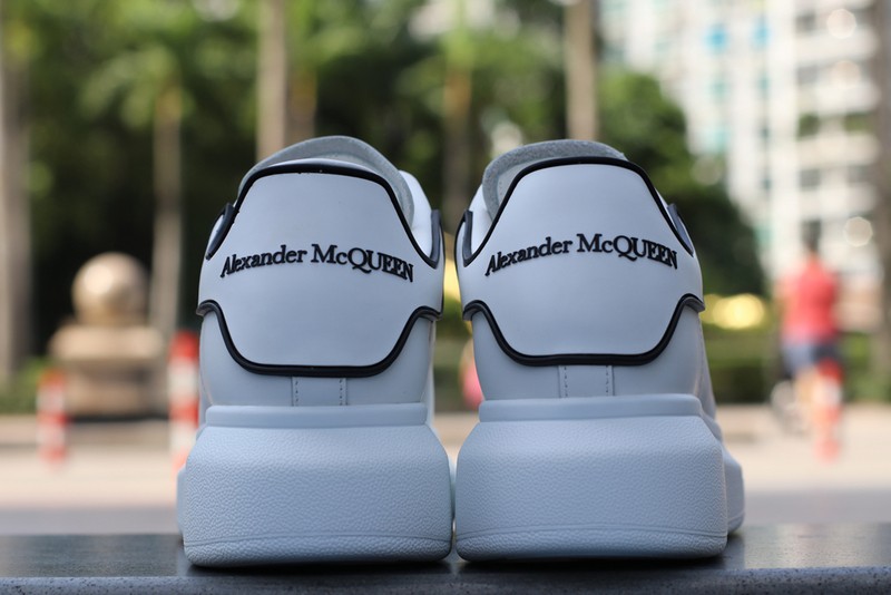 Ale*d*r MCQ16