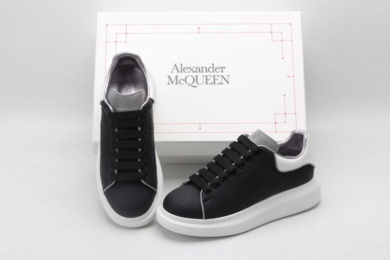 Ale*d*r MCQ9