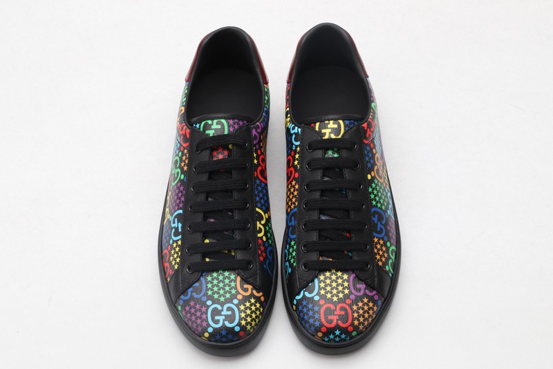 G*u*i* Trainer Sneaker49