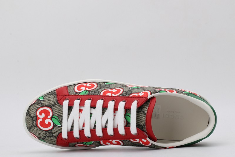 G*u*i* Trainer Sneaker45