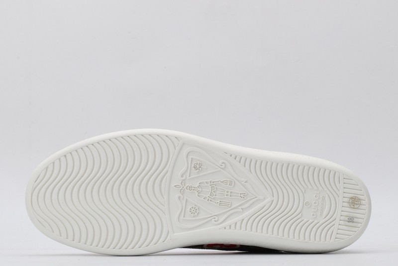 G*u*i* Trainer Sneaker45