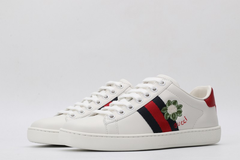 G*u*i* Trainer Sneaker44