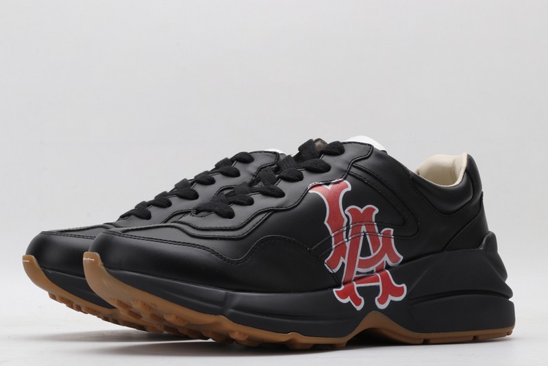 G*u*i* Trainer Sneaker39