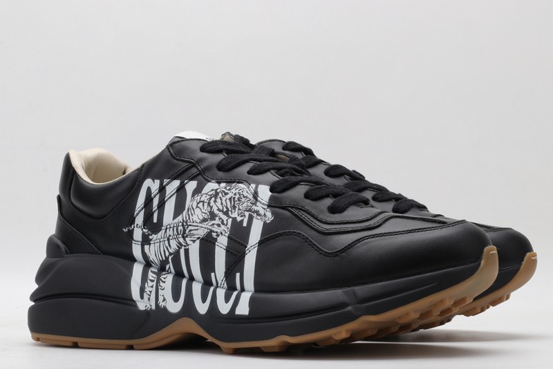 G*u*i* Trainer Sneaker38