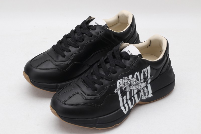 G*u*i* Trainer Sneaker38