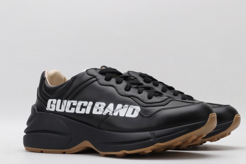 G*u*i* Trainer Sneaker35