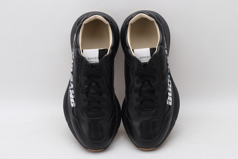 G*u*i* Trainer Sneaker35