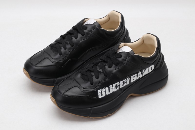 G*u*i* Trainer Sneaker35