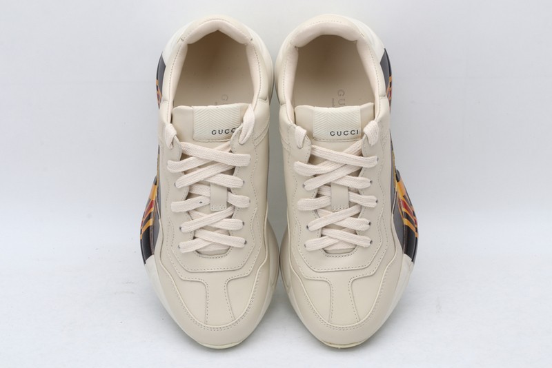 G*u*i* Trainer Sneaker34