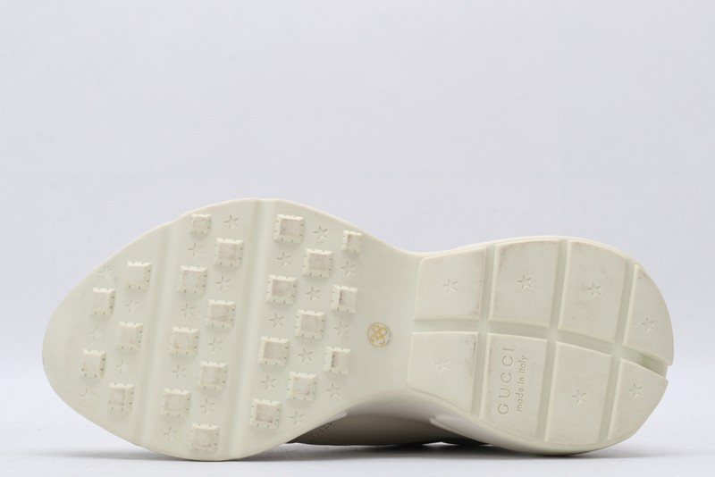 G*u*i* Trainer Sneaker24