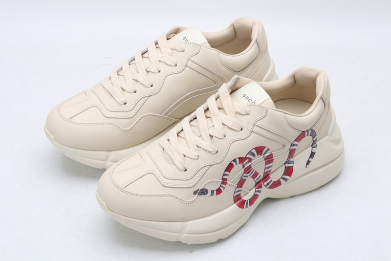 G*u*i* Trainer Sneaker23