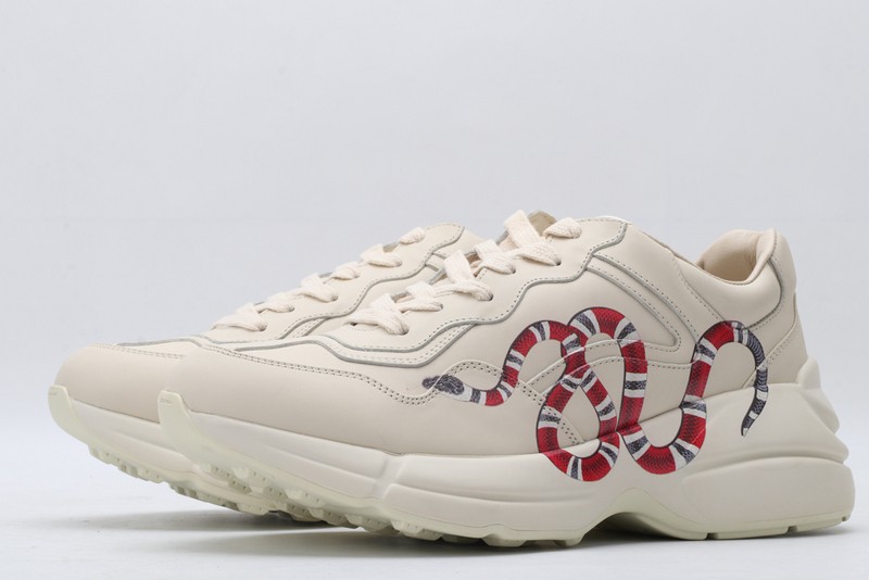 G*u*i* Trainer Sneaker23