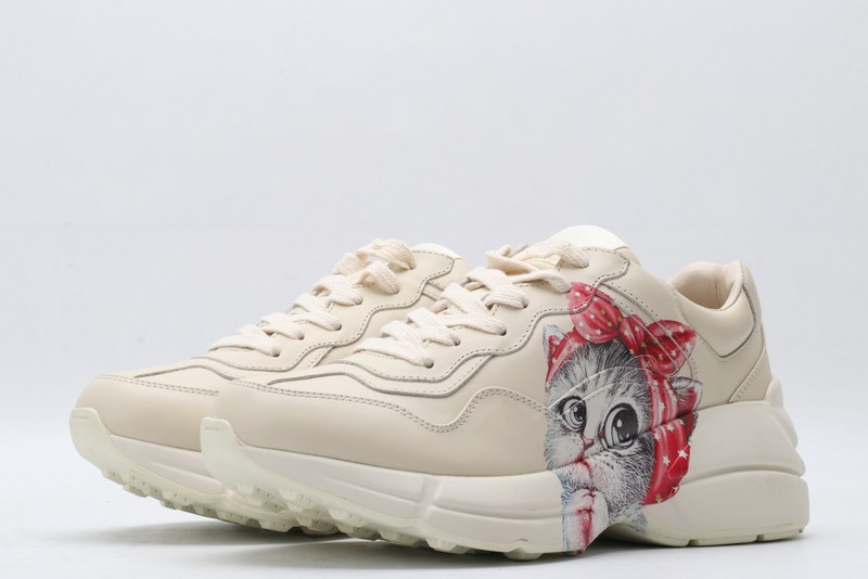G*u*i* Trainer Sneaker21