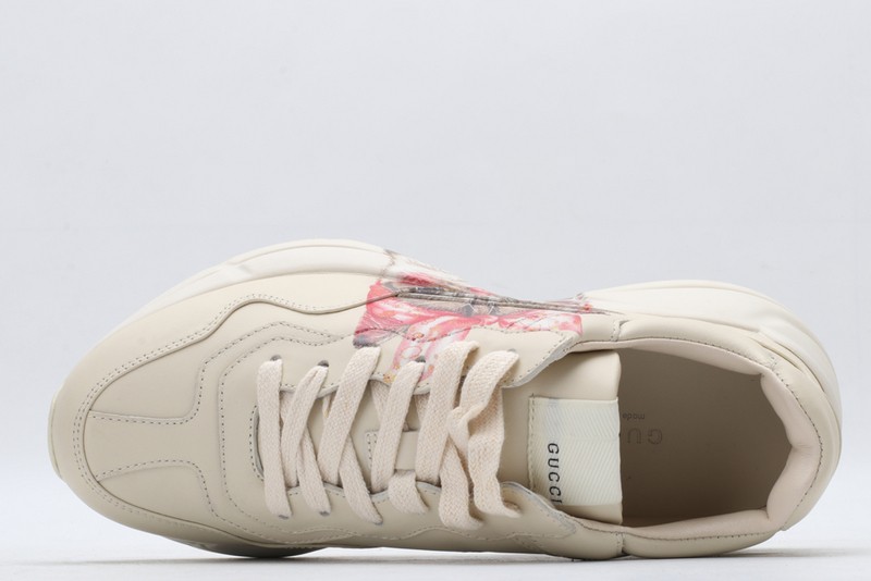 G*u*i* Trainer Sneaker21