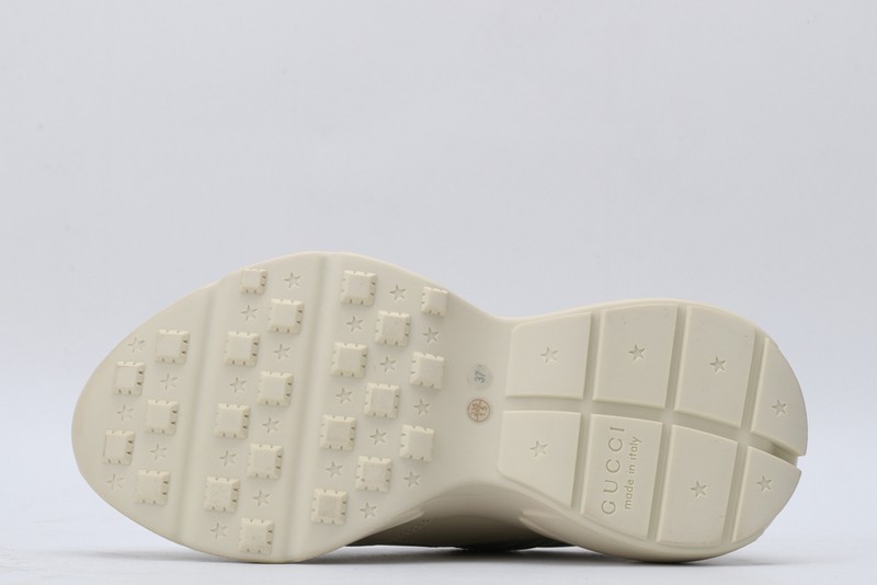 G*u*i* Trainer Sneaker3
