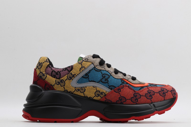 G*u*i* Trainer Sneaker2