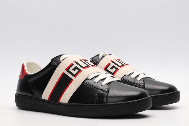 G*u*i* Ace Embroidered Low-Top Sneaker black