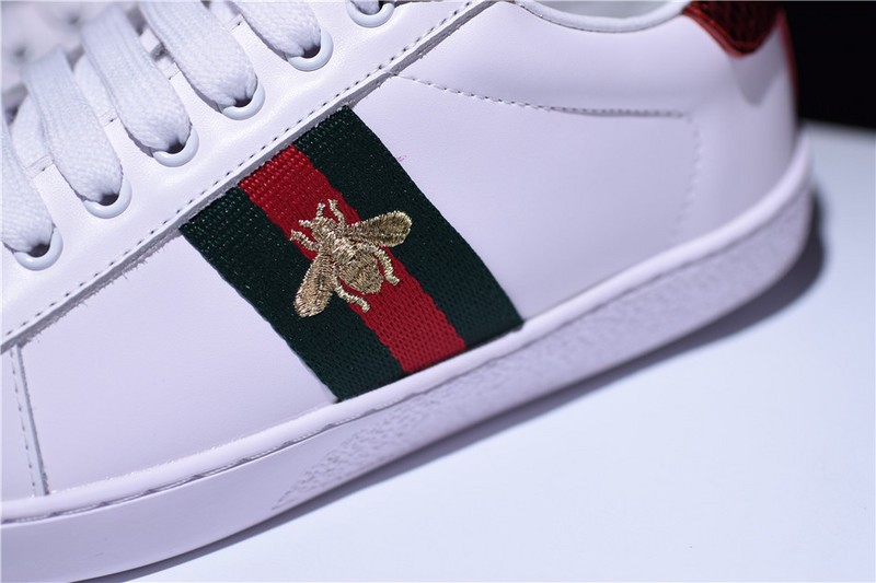 G*u*i* Ace Embroidered Low-Top Sneaker white with bee