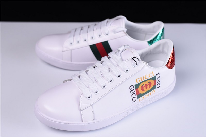 G*u*i* ACE EMBROIDERED LOW-TOP SNEAKER WITH GG LOGO