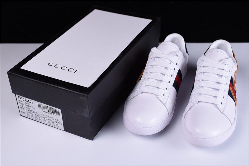 G*u*i* ACE EMBROIDERED LOW-TOP SNEAKER WITH LOVED womens 497090 DOPE0 9095