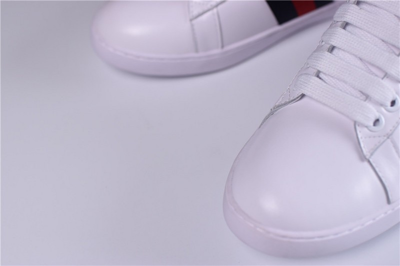 G*u*i* ACE EMBROIDERED LOW-TOP SNEAKER WITH LOVED womens 497090 DOPE0 9095